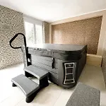 Oreg-to Club Hotel