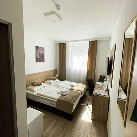 Oreg-to Club Hotel