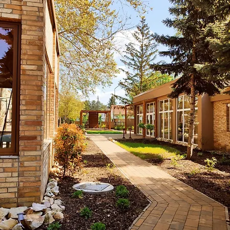 Oereg-to Es Rendezvenyter Hotel 3*