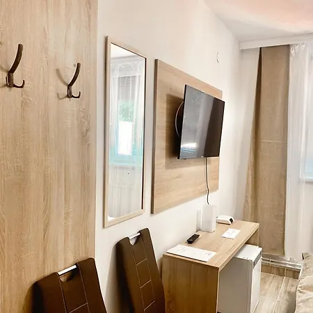 Oereg-to Es Rendezvenyter 3* Tata