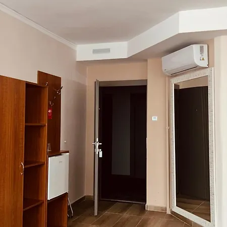 Oereg-to Es Rendezvenyter 3* 터터