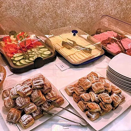 Oreg-to Club Hotel