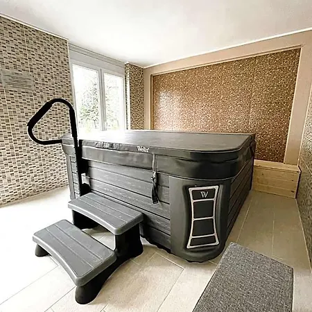 Oreg-to Club Hotel
